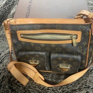 Louis Vuitton Hudson shoulder Bag - Rare
